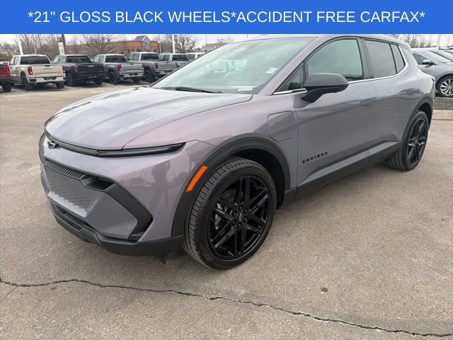 Used 2026 Chevrolet Equinox EV LT w/ LPO, Blackout Package image 5