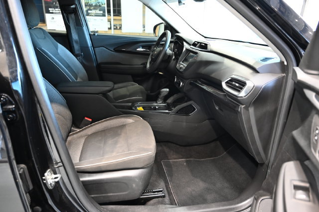 Used 2023 Chevrolet TrailBlazer LT FWD image 10