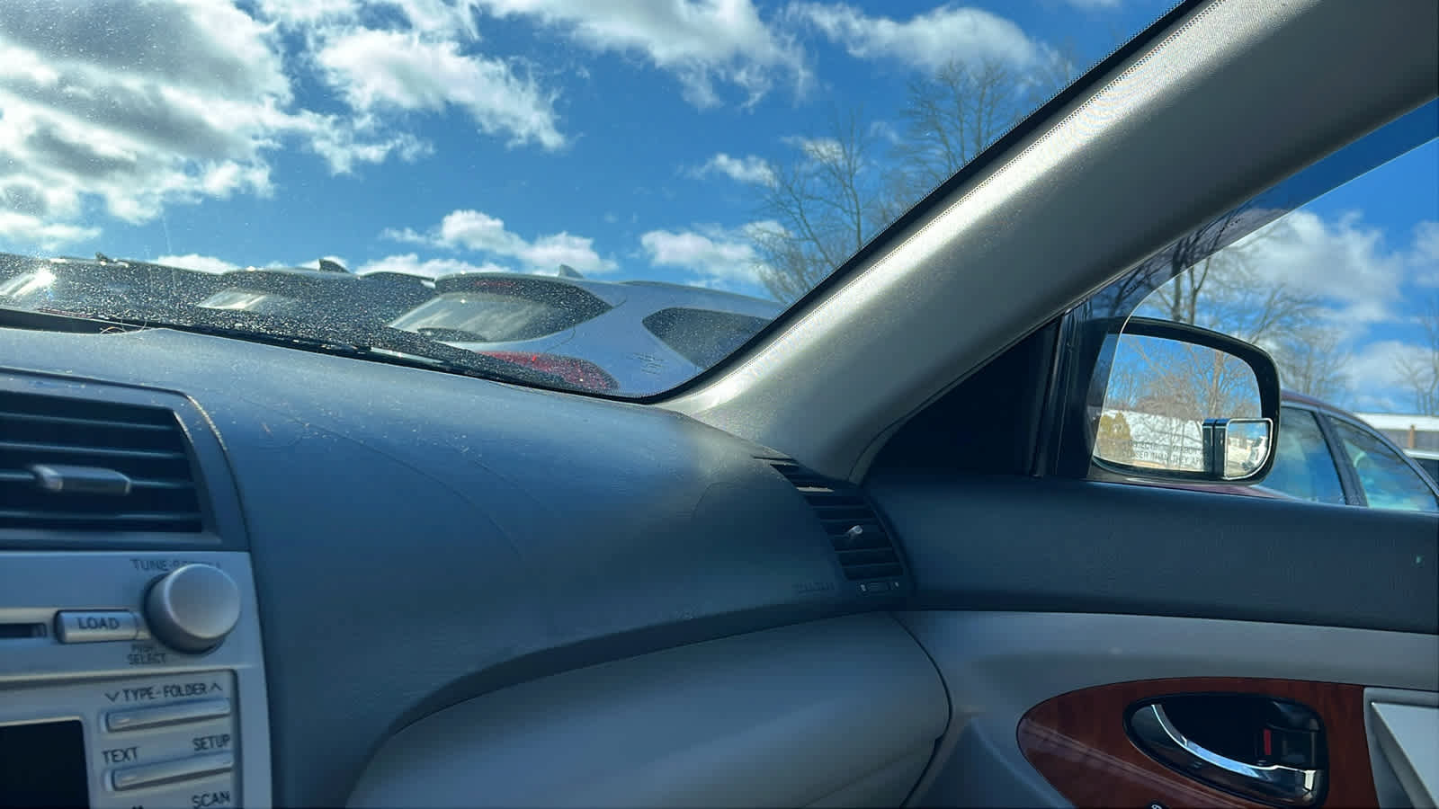 Used 2010 Toyota Camry XLE image 16