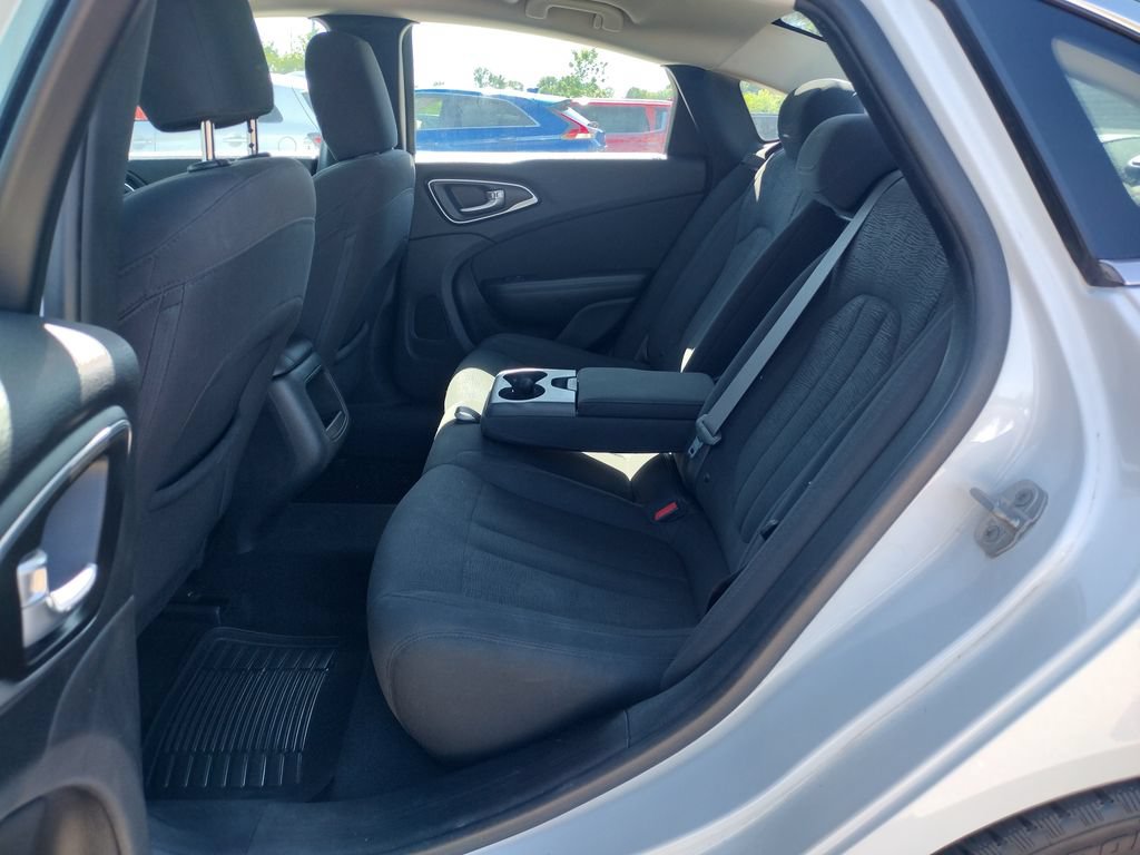 Used 2016 Chrysler 200 LX FWD image 11