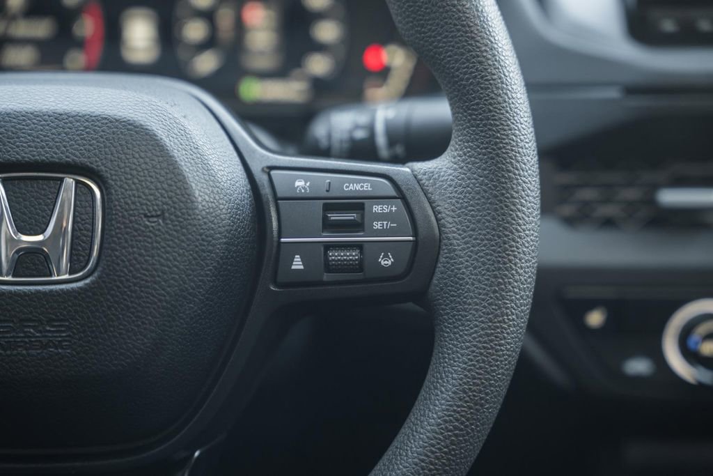 Certified 2023 Honda Accord EX image 25