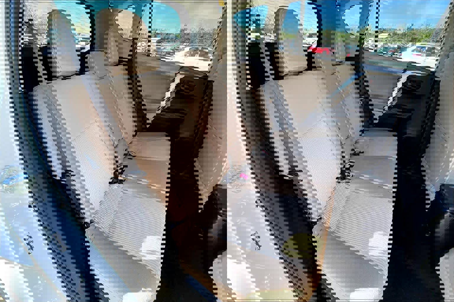 Used 2013 Toyota RAV4 XLE image 17