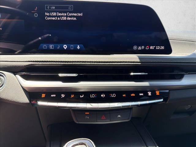 Used 2025 Cadillac XT4 Premium Luxury FWD image 18