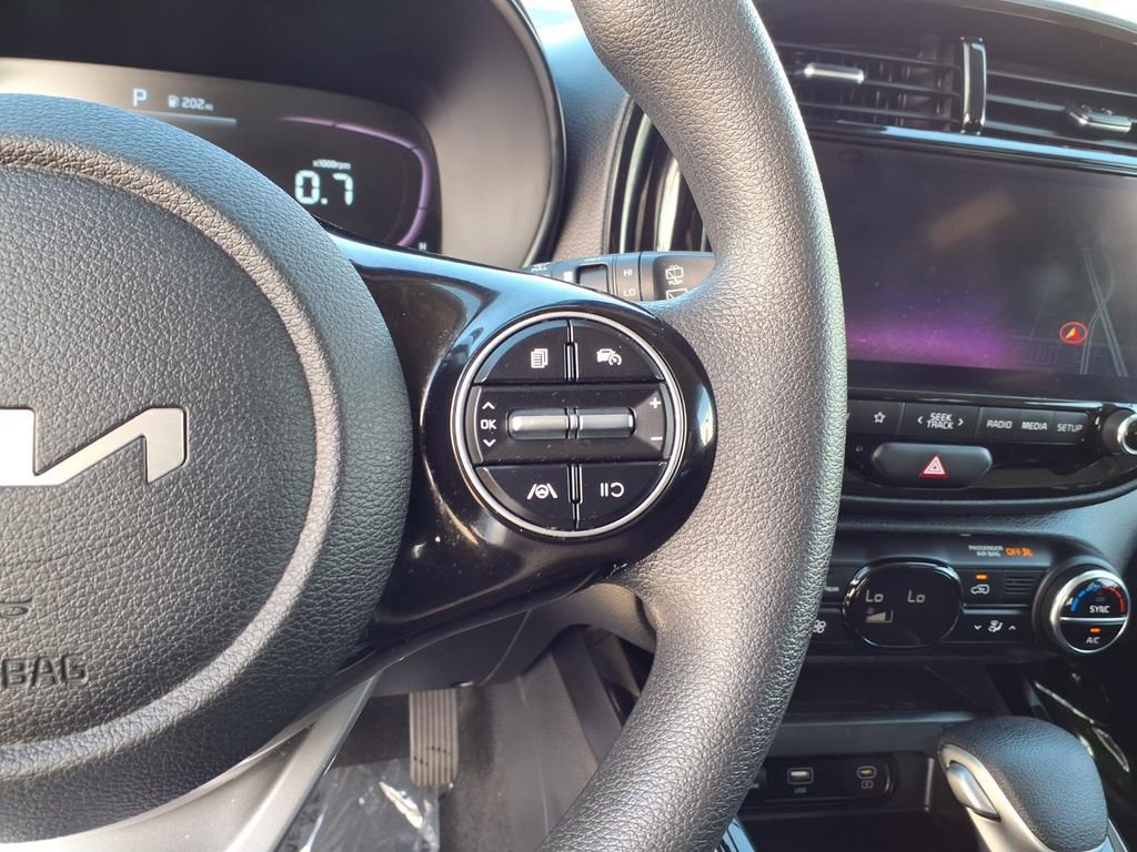 Certified 2024 Kia Soul S image 18