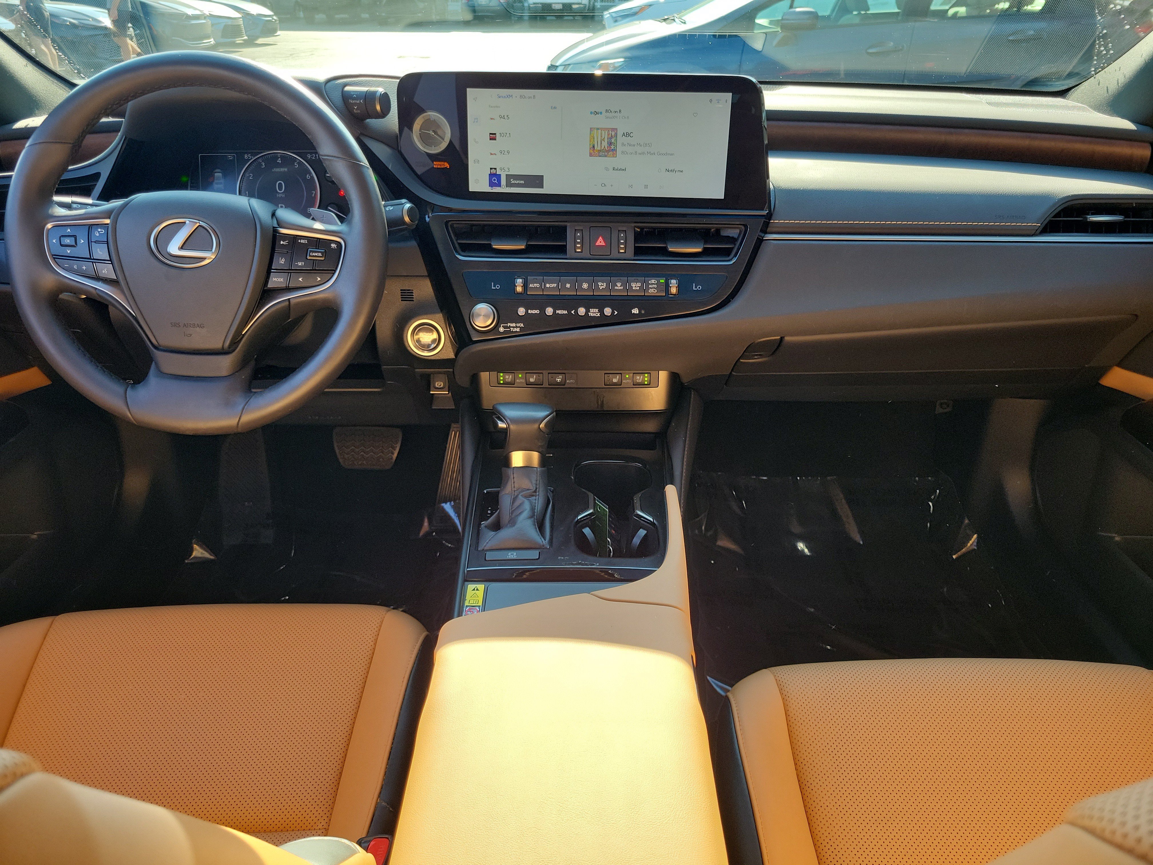 Used 2023 Lexus ES 350 w/ Premium Package FWD image 9