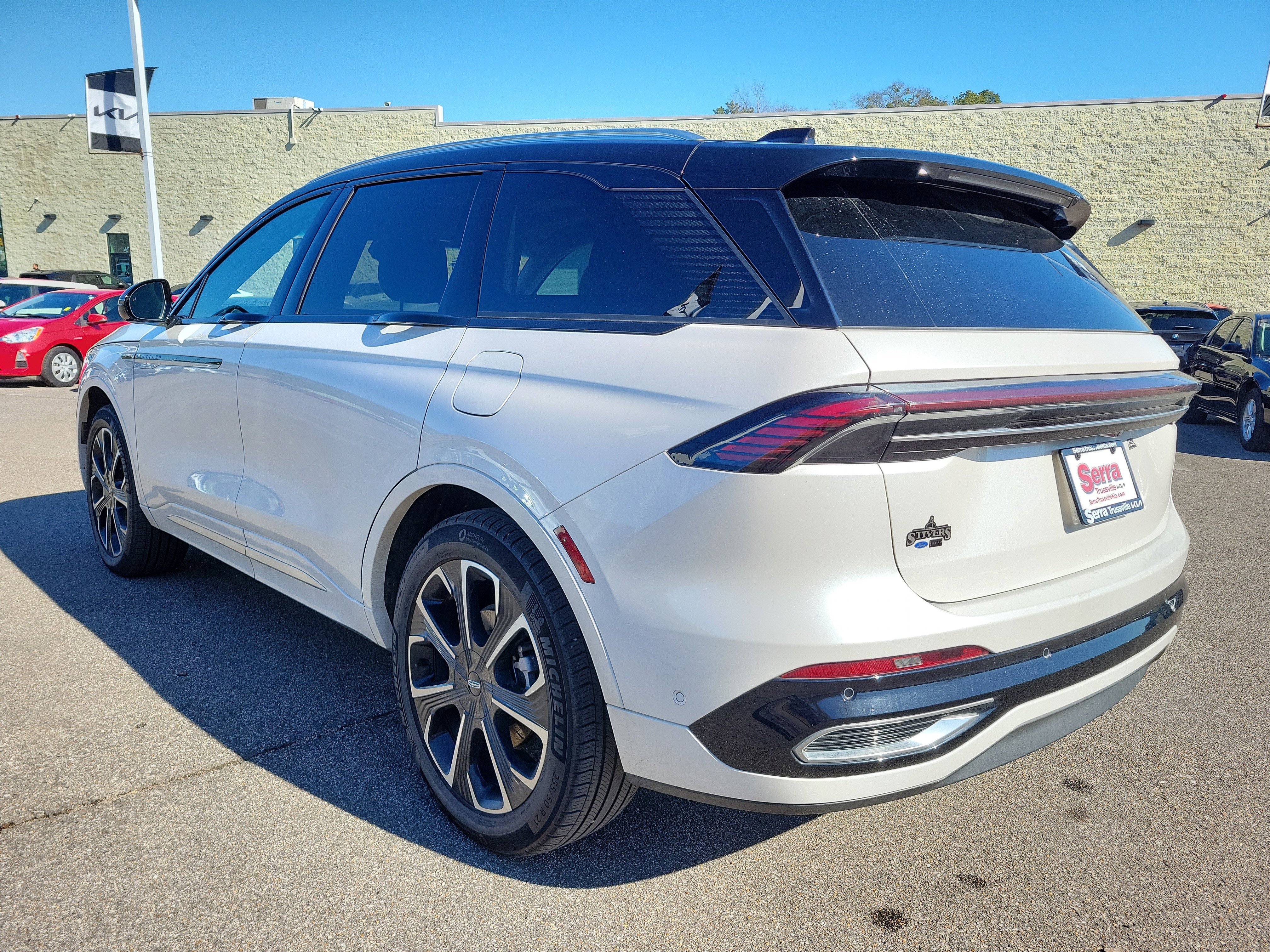 Used 2024 Lincoln Nautilus Reserve w/ Equipment Group 202A image 23