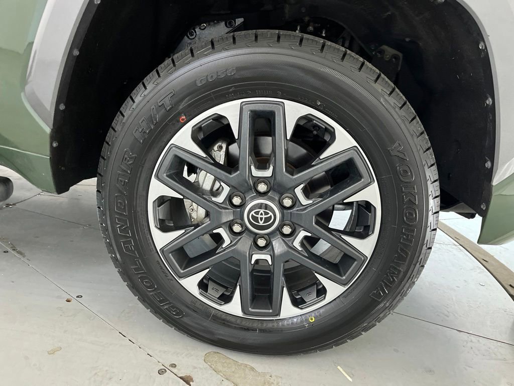 Used 2023 Toyota Tundra Limited AWD/4WD image 17