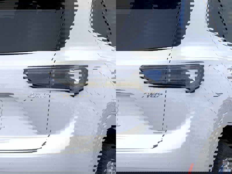 New 2026 Buick Envision Avenir image 11