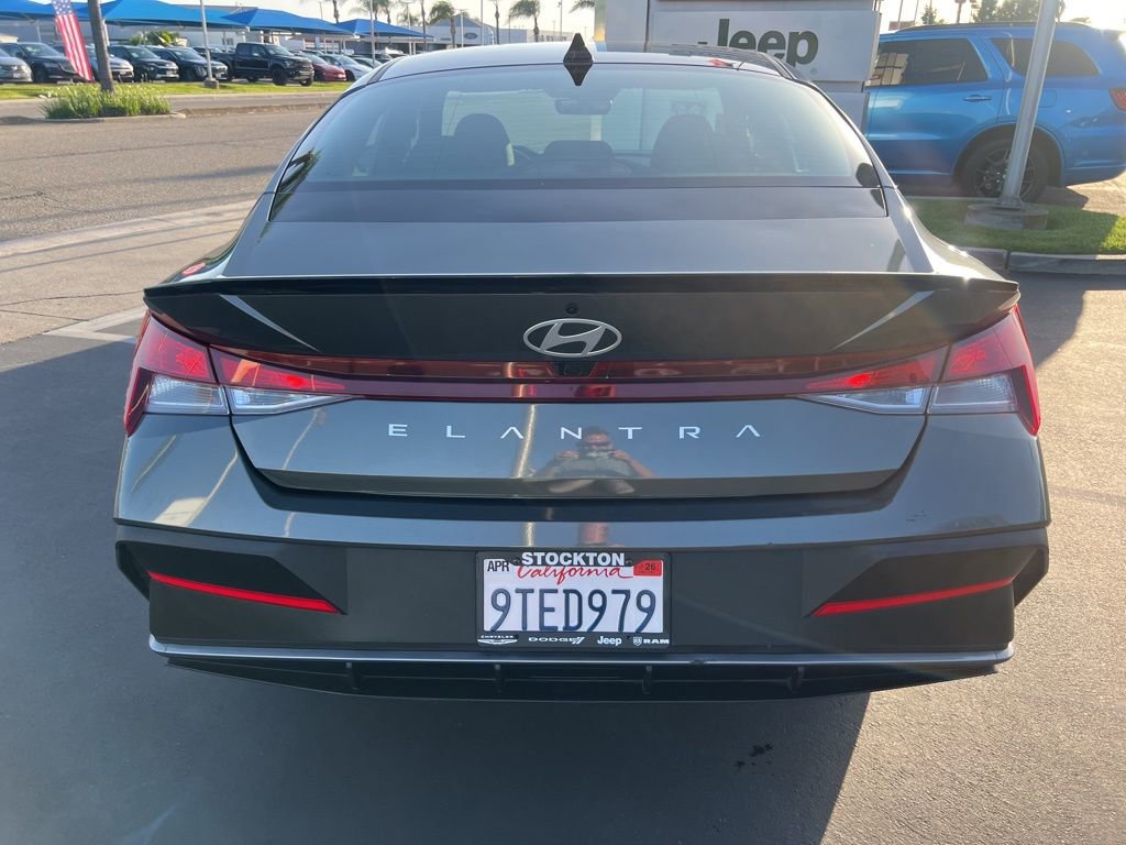 Used 2025 Hyundai Elantra Sport w/ Cargo Package FWD image 17