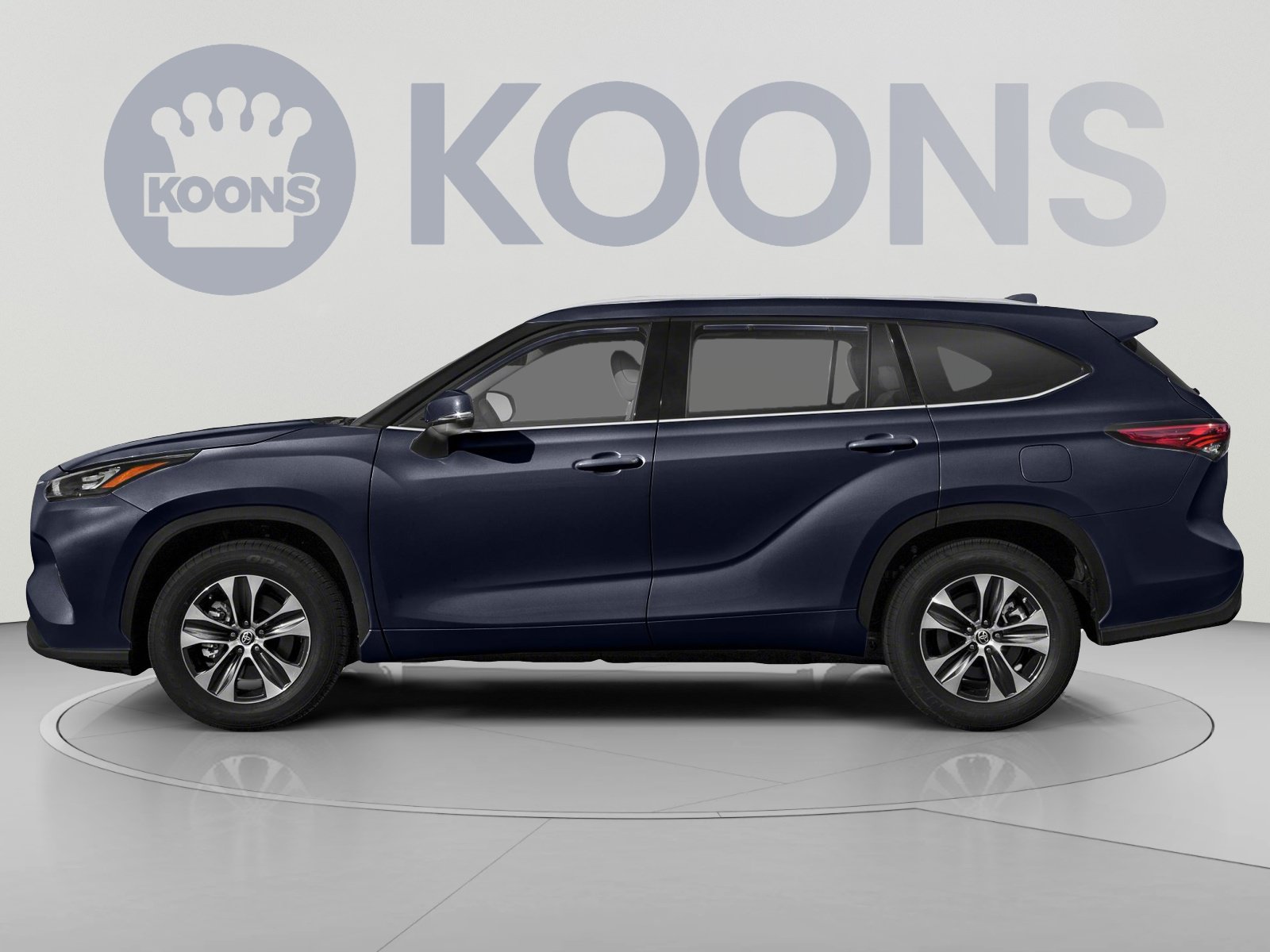 Used 2021 Toyota Highlander XLE AWD/4WD image 4