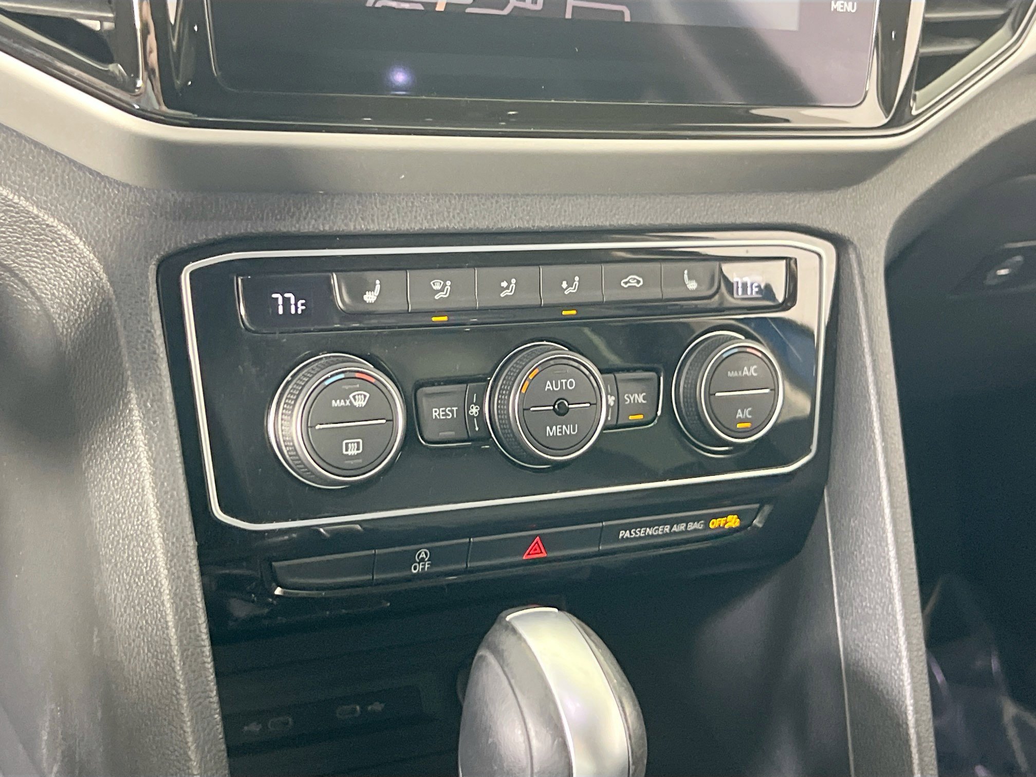 Used 2022 Volkswagen Atlas SEL image 16