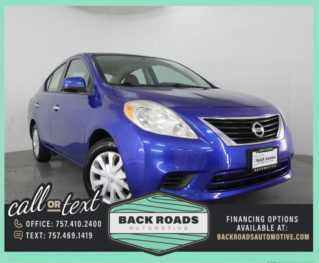 Used 2013 Nissan Versa SV w/ Convenience Pkg
