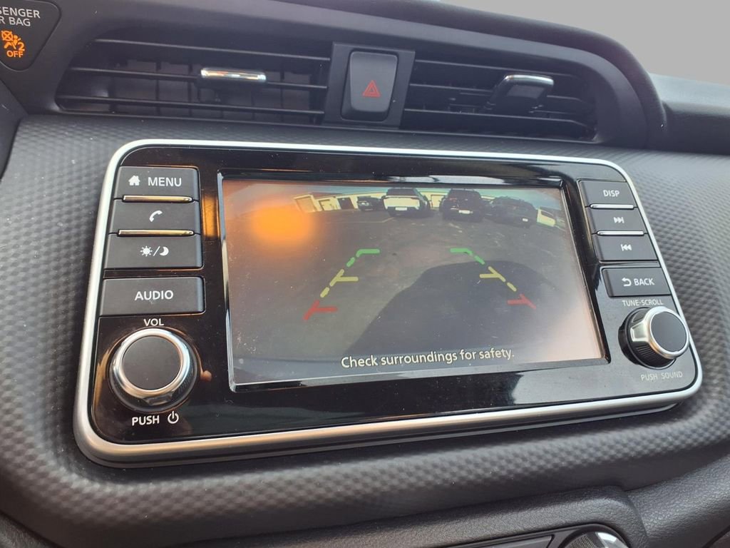 Certified 2025 Nissan Kicks Play S image 6