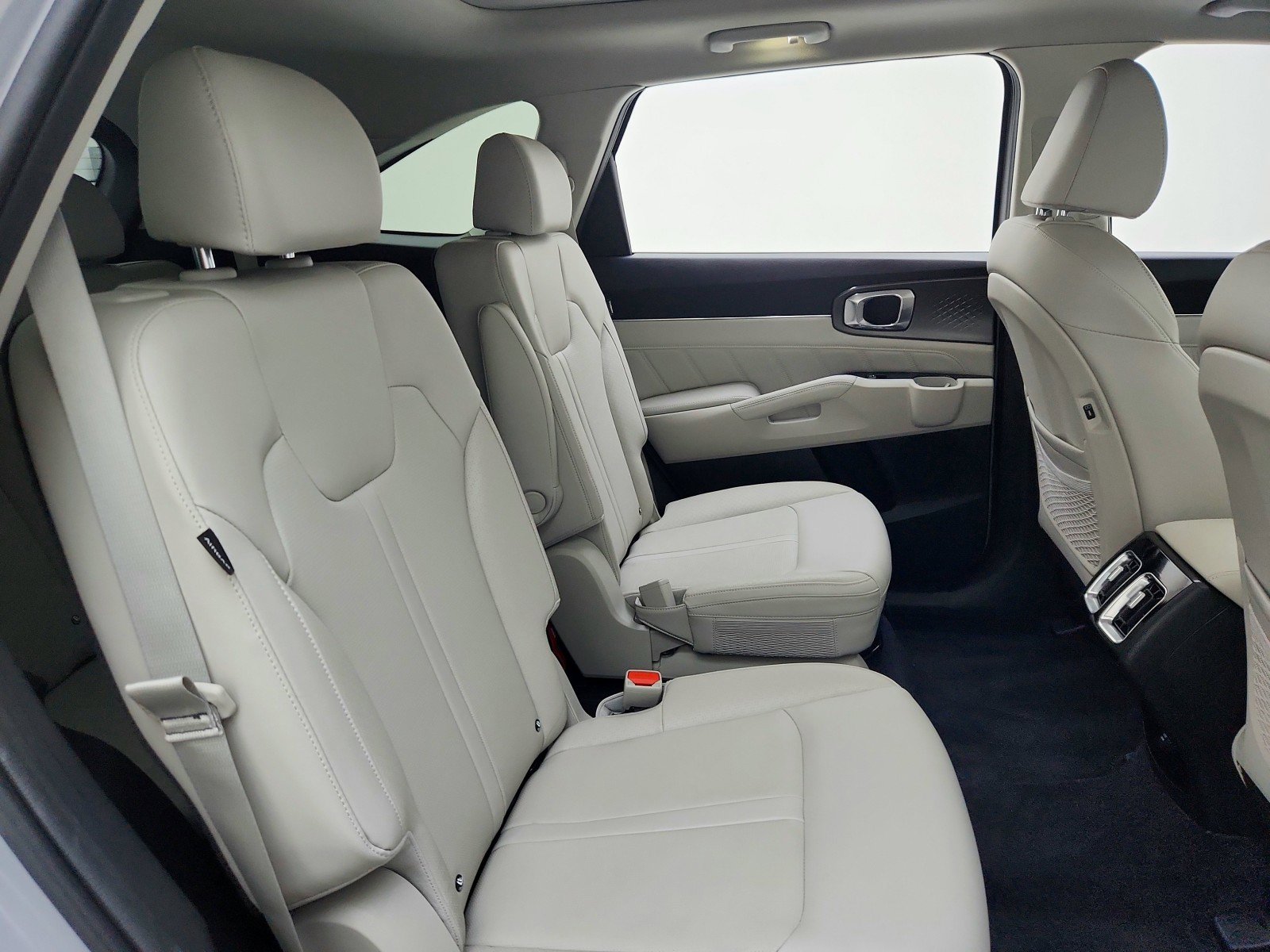 Used 2025 Kia Sorento SX image 25