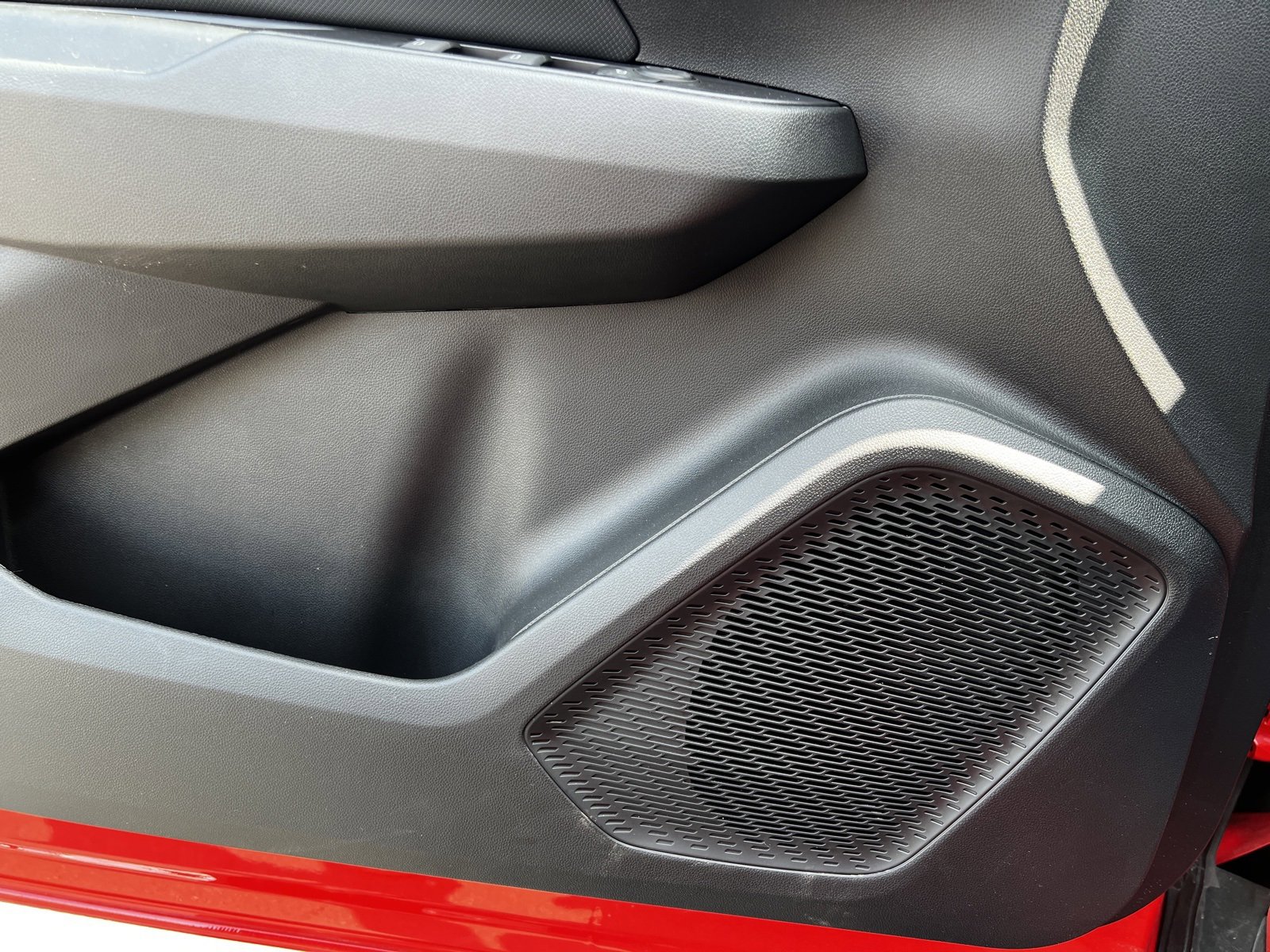 Used 2025 Chevrolet Equinox EV RS image 13