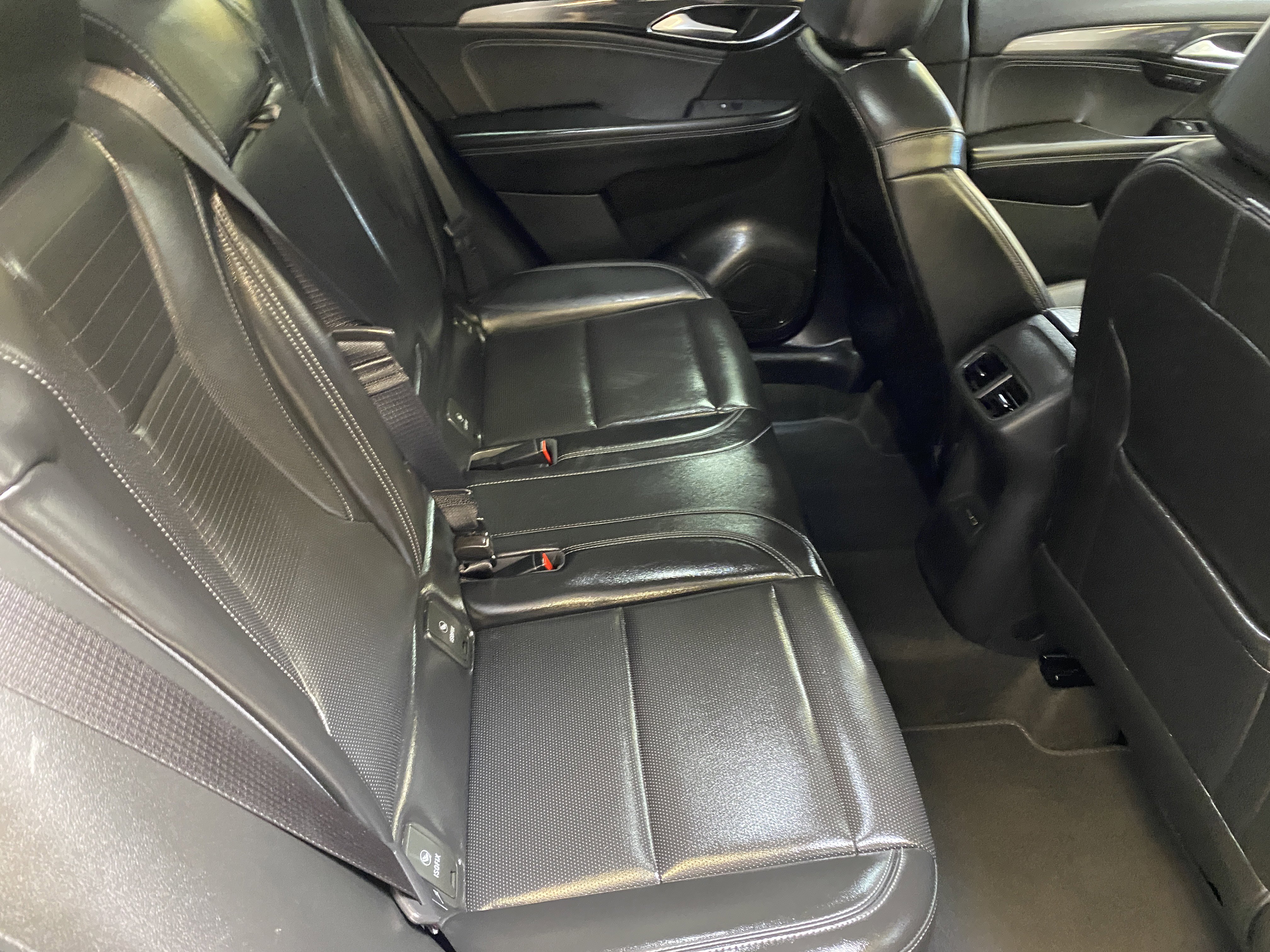 Used 2025 Buick Envision Preferred image 27