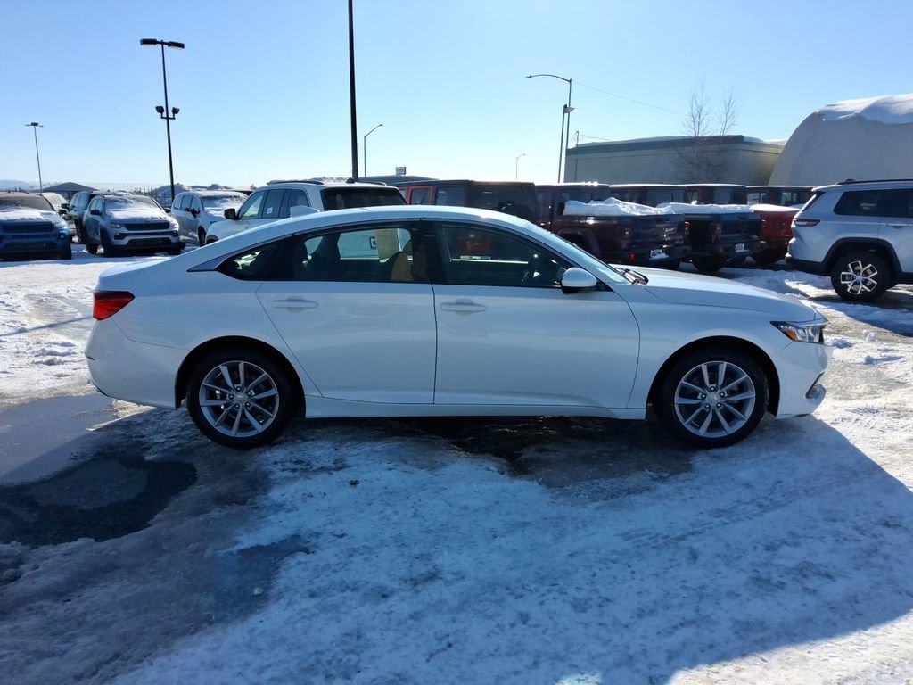Used 2021 Honda Accord LX image 9
