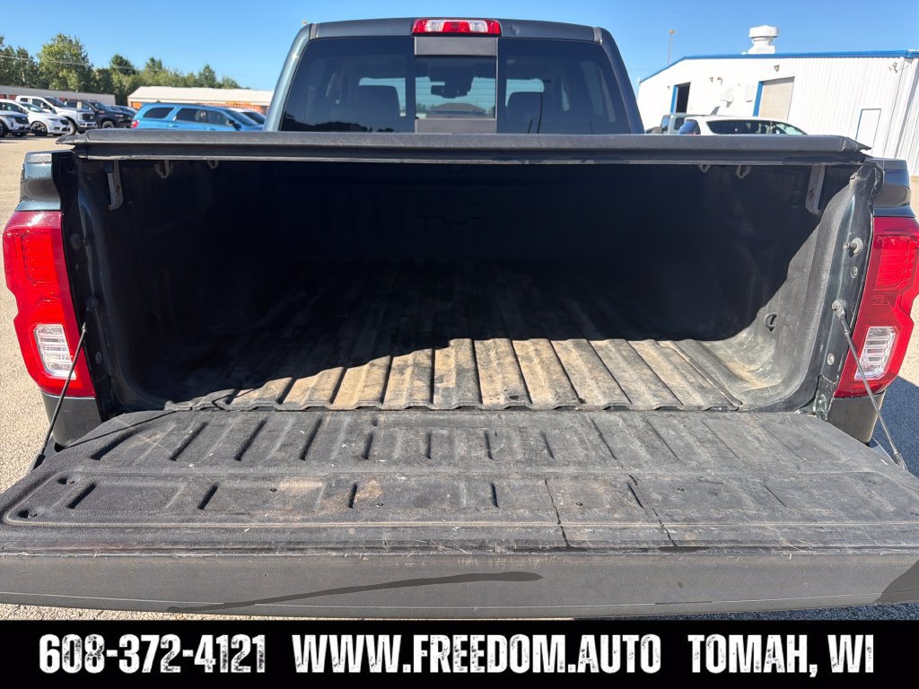 Used 2017 Chevrolet Silverado 1500 LTZ Z71 w/ LTZ Plus Package AWD/4WD image 29