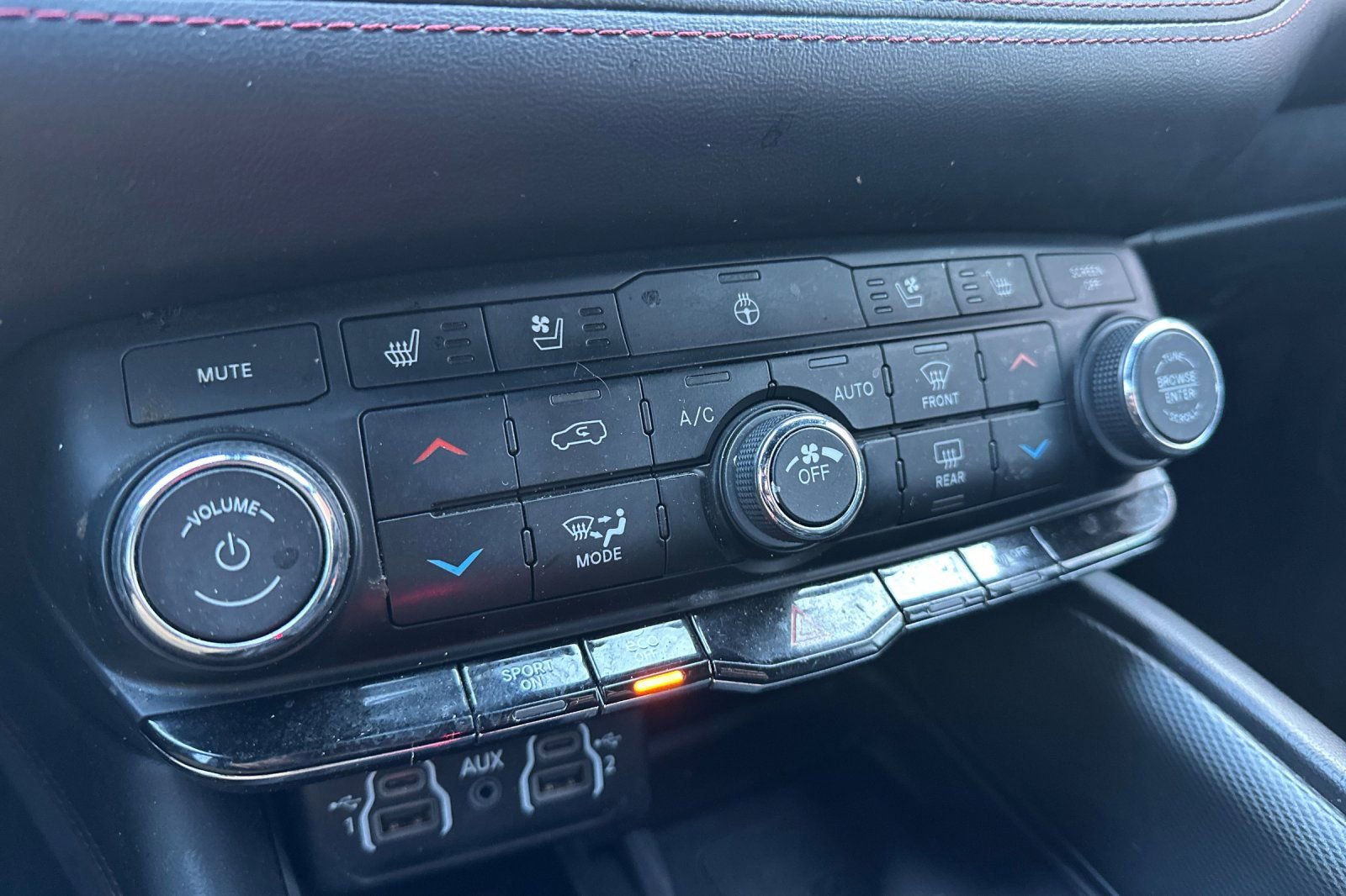 Used 2021 Dodge Durango R/T w/ Blacktop Package image 28