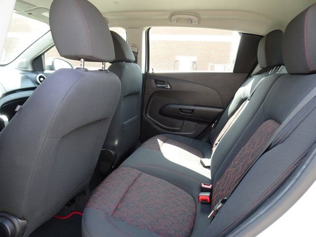 Used 2017 Chevrolet Sonic LT w/ Convenience Package image 18