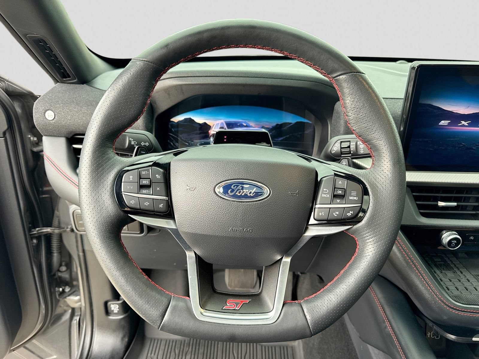 Certified 2025 Ford Explorer ST AWD/4WD image 29
