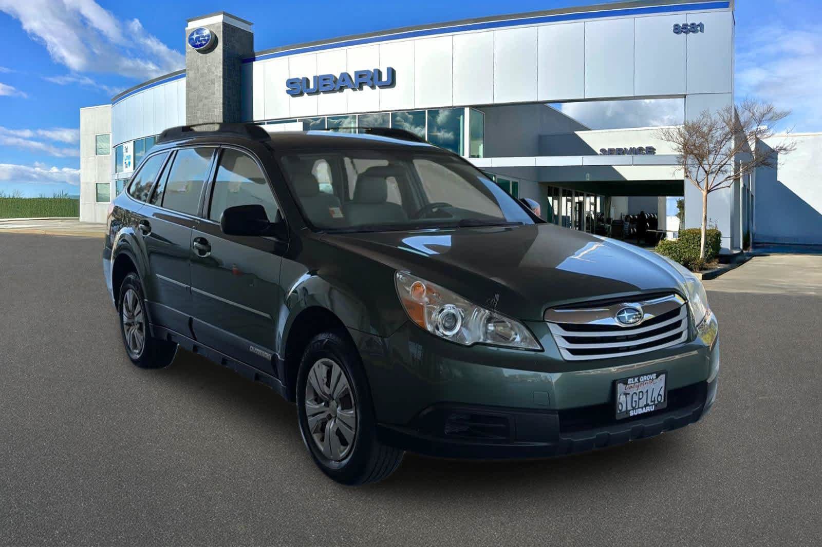 Used 2011 Subaru Outback 2.5i AWD/4WD image 5