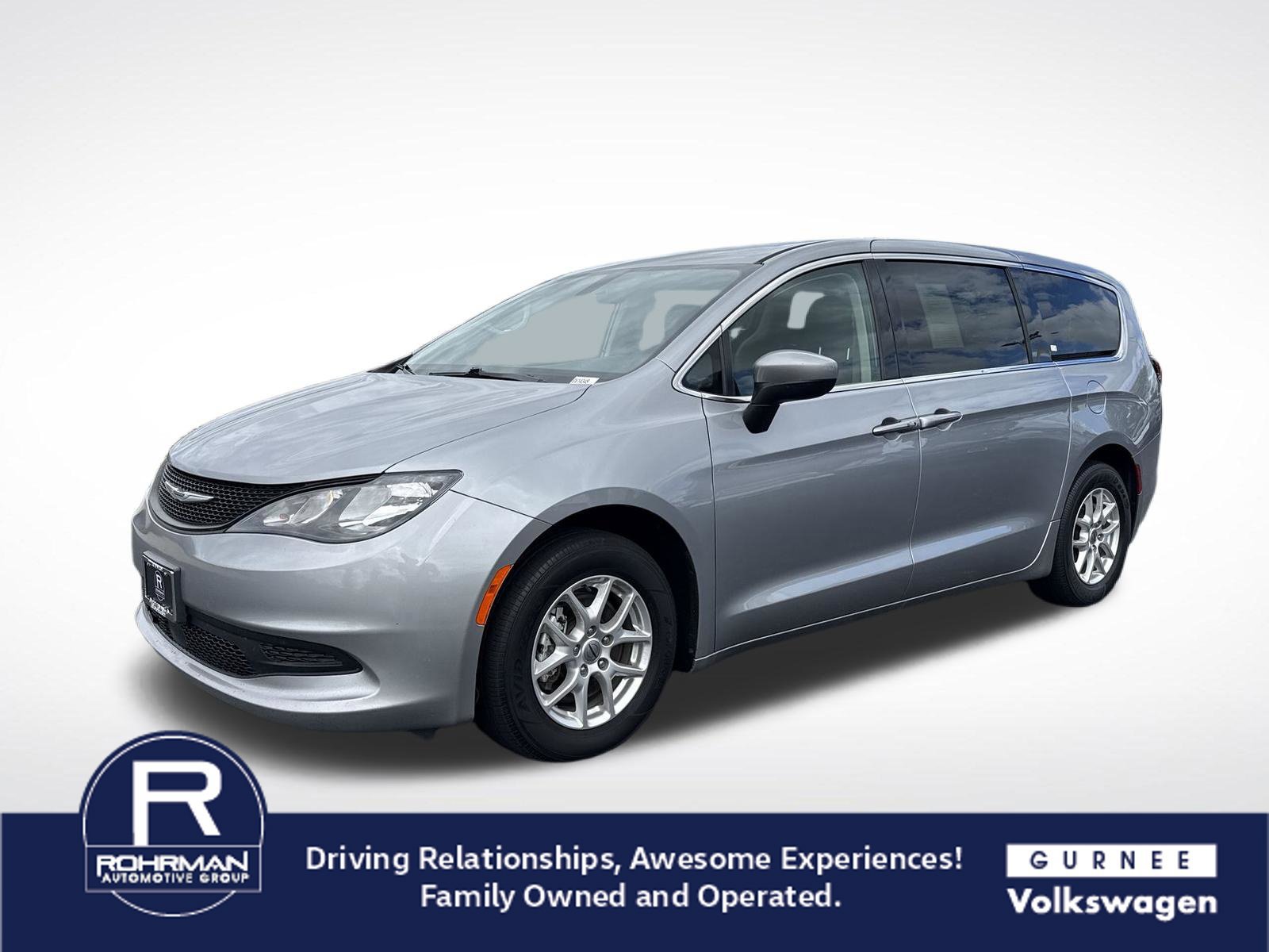 Used 2021 Chrysler Voyager LX FWD image 4