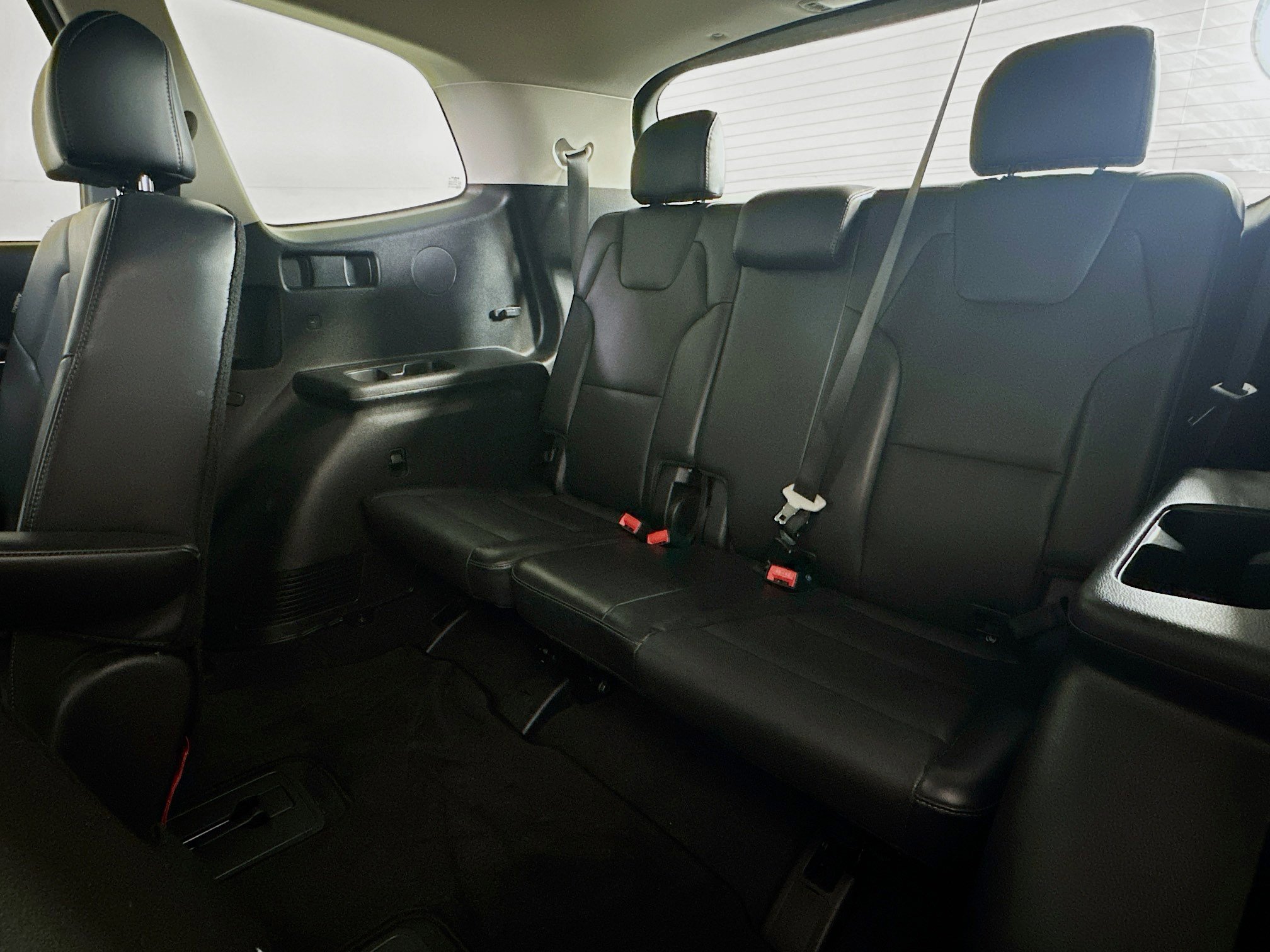 Used 2024 Kia Telluride S image 30