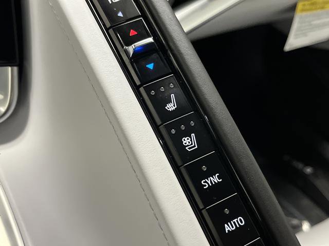 Used 2020 Chevrolet Corvette Stingray Premium Cpe w/ 3LT Preferred Equipment Group image 7