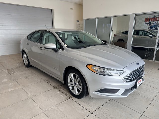 Used 2018 Ford Fusion S image 3