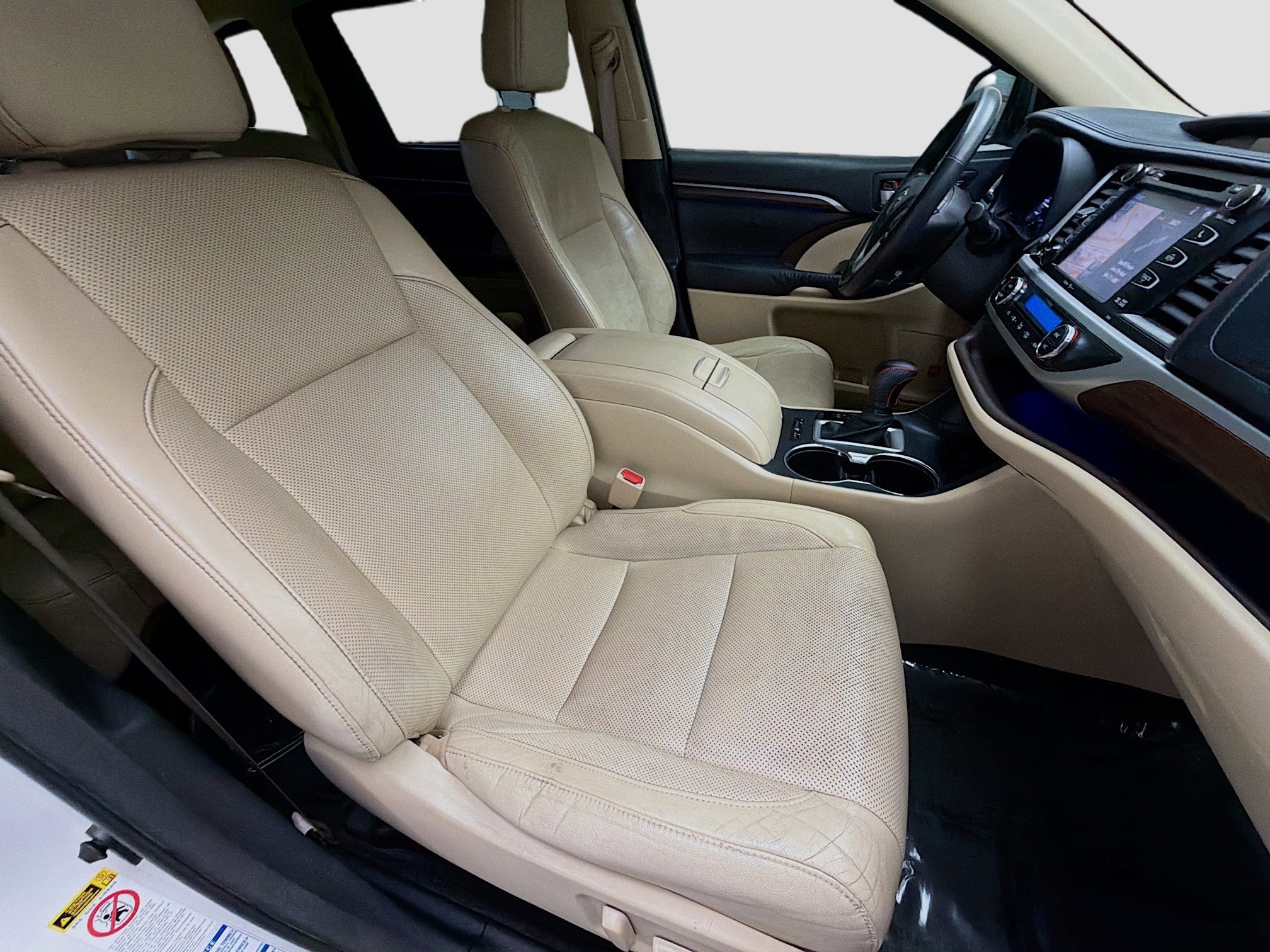 Used 2015 Toyota Highlander Limited Platinum image 15