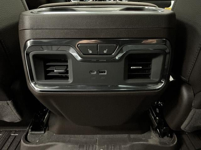 New 2026 GMC Sierra 3500 Denali w/ Denali Reserve Package AWD/4WD image 26