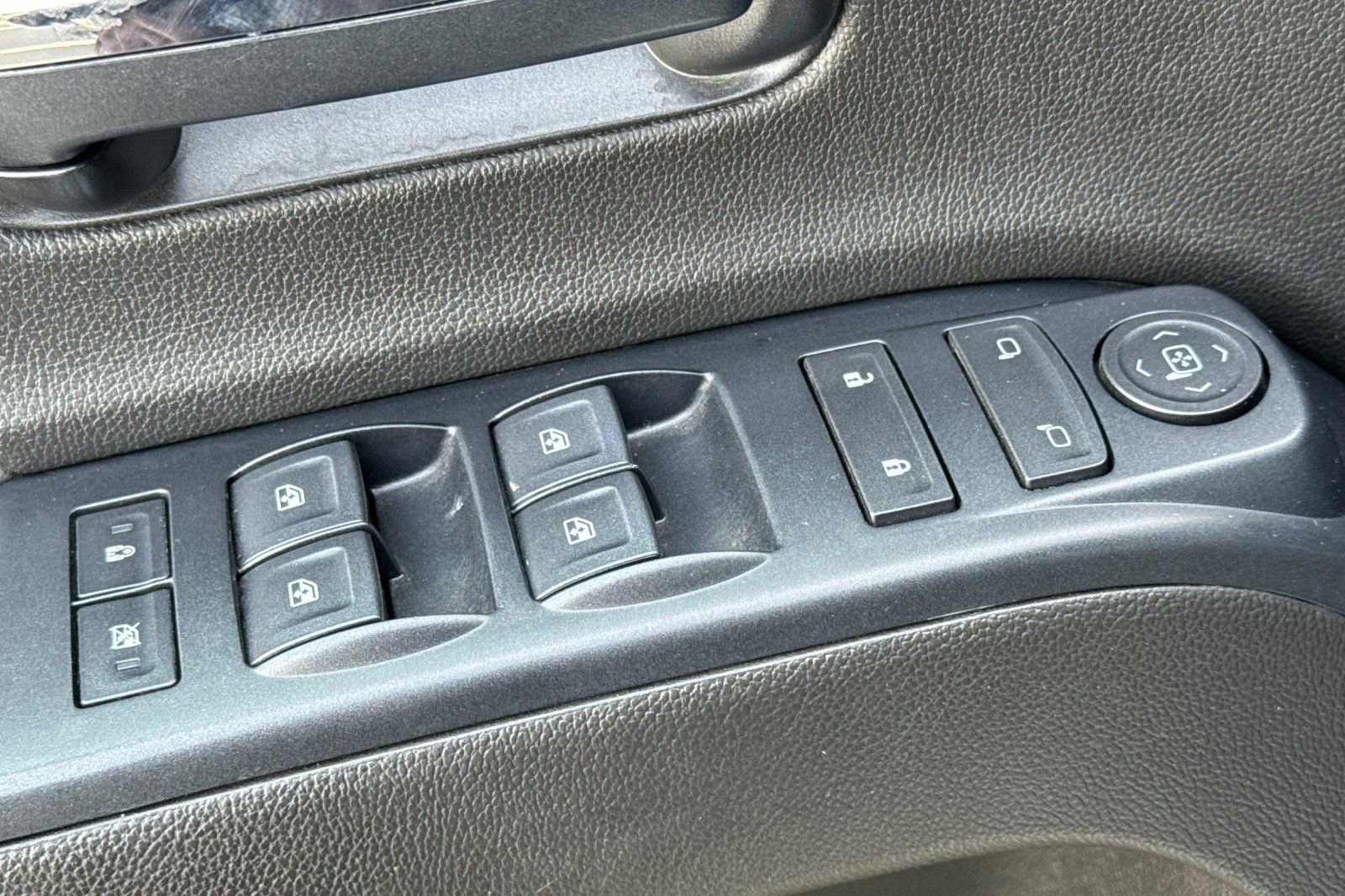 Used 2018 GMC Sierra 2500 Base w/ Sierra Convenience Package image 11