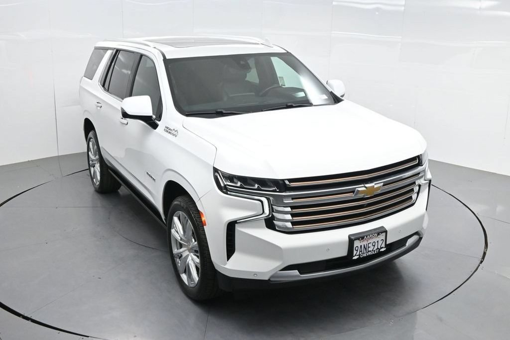 Used 2022 Chevrolet Tahoe High Country w/ Premium Package 2 AWD/4WD image 58