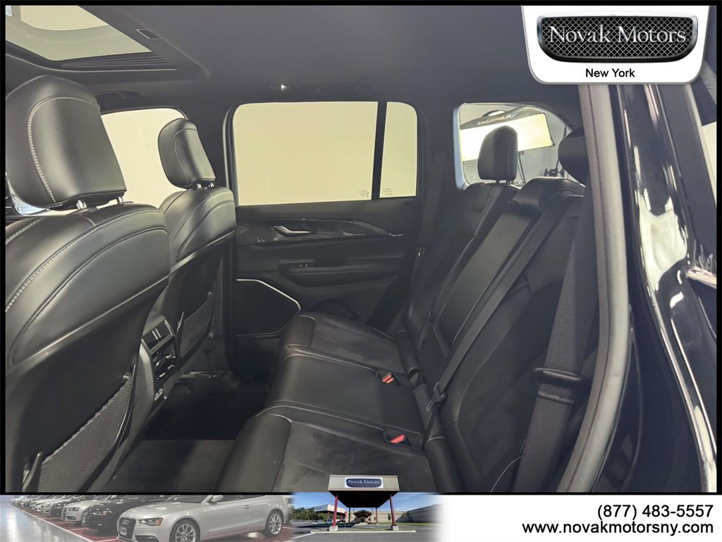 Used 2022 Jeep Grand Cherokee Altitude image 10