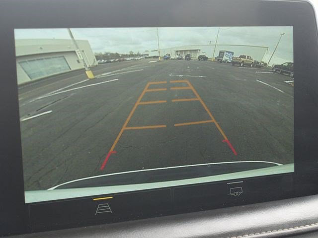 Used 2023 Chevrolet Suburban Premier image 6