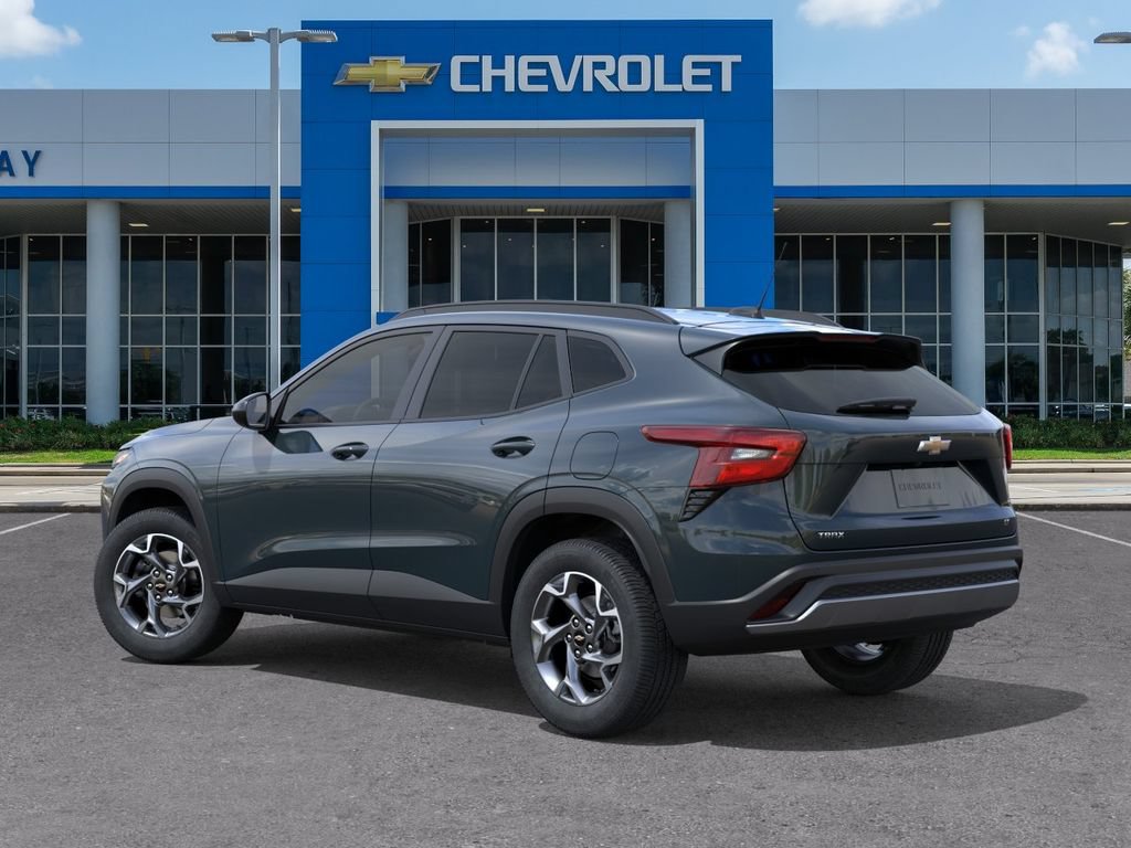 New 2026 Chevrolet Trax LT w/ Driver Confidence Package FWD image 3