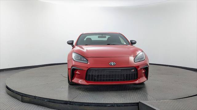 Used 2024 Toyota GR86 RWD image 12