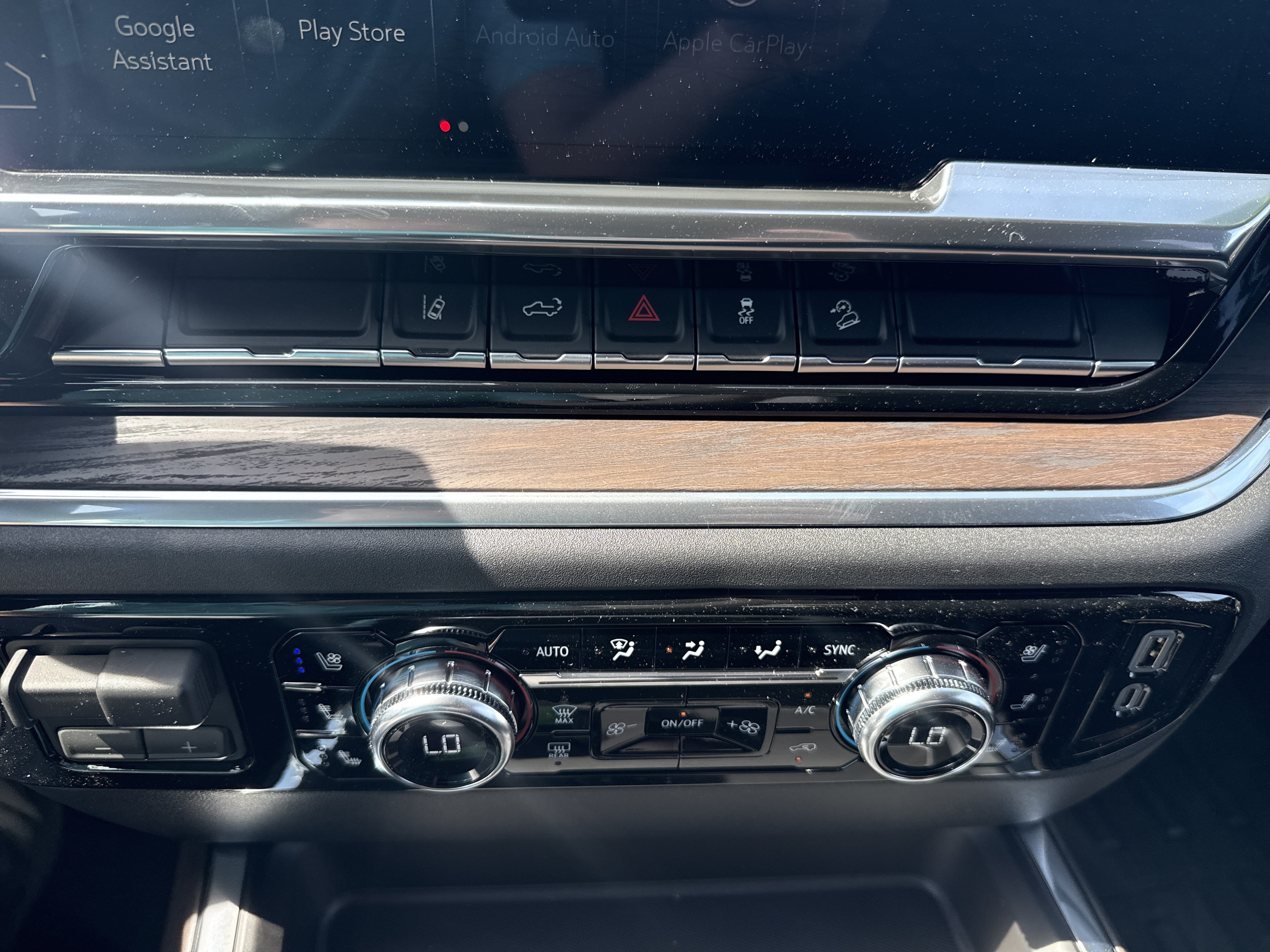 New 2026 GMC Sierra 2500 SLT AWD/4WD image 29