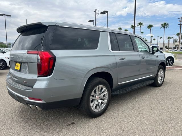 Used 2025 GMC Yukon XL Denali AWD/4WD image 3