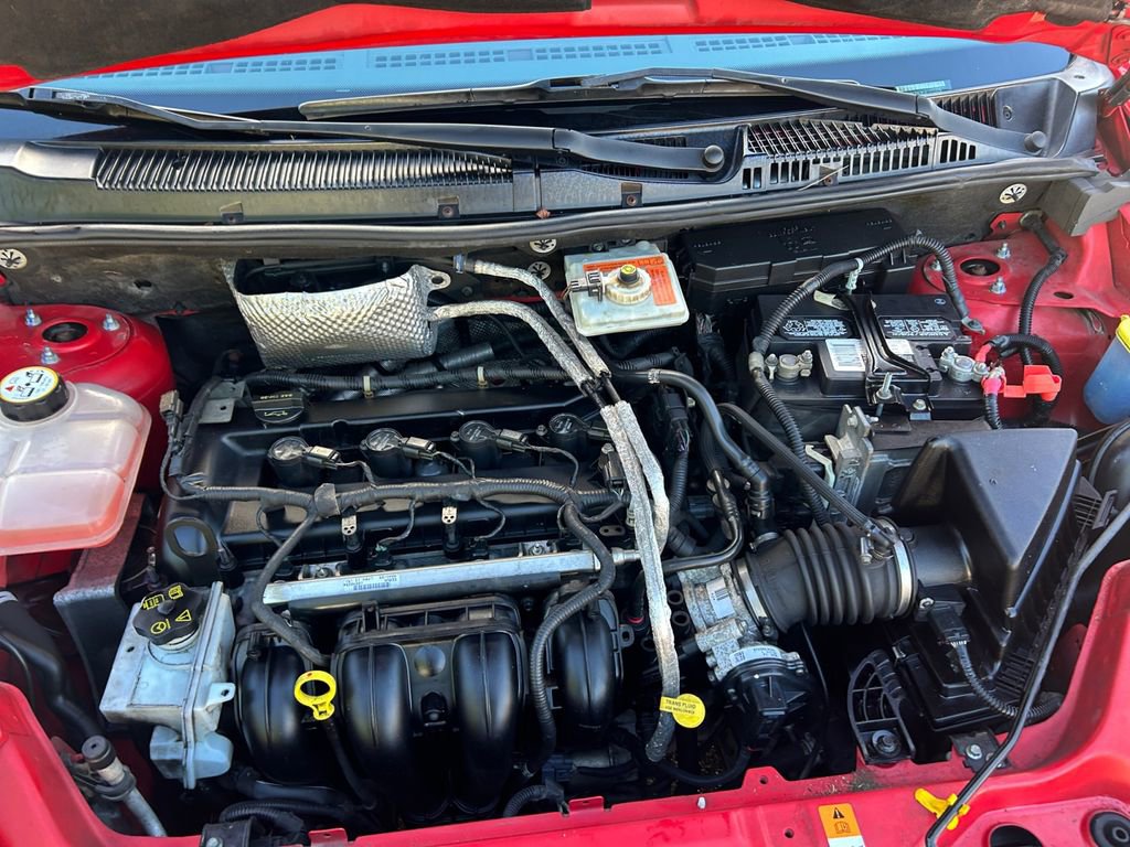 Used 2011 Ford Transit Connect XLT Premium image 29