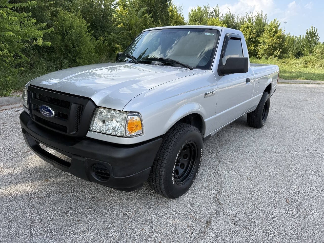 Used 2010 Ford Ranger XL RWD image 2