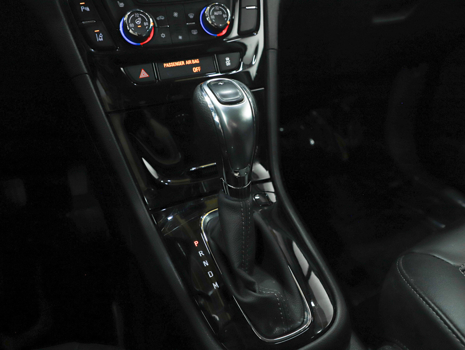 Used 2019 Buick Encore Essence w/ Safety Package II image 23