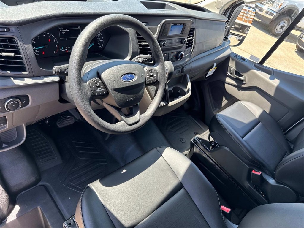 New 2025 Ford Transit 250 Low Roof image 7