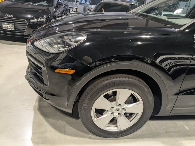 Used 2019 Porsche Cayenne AWD/4WD image 4