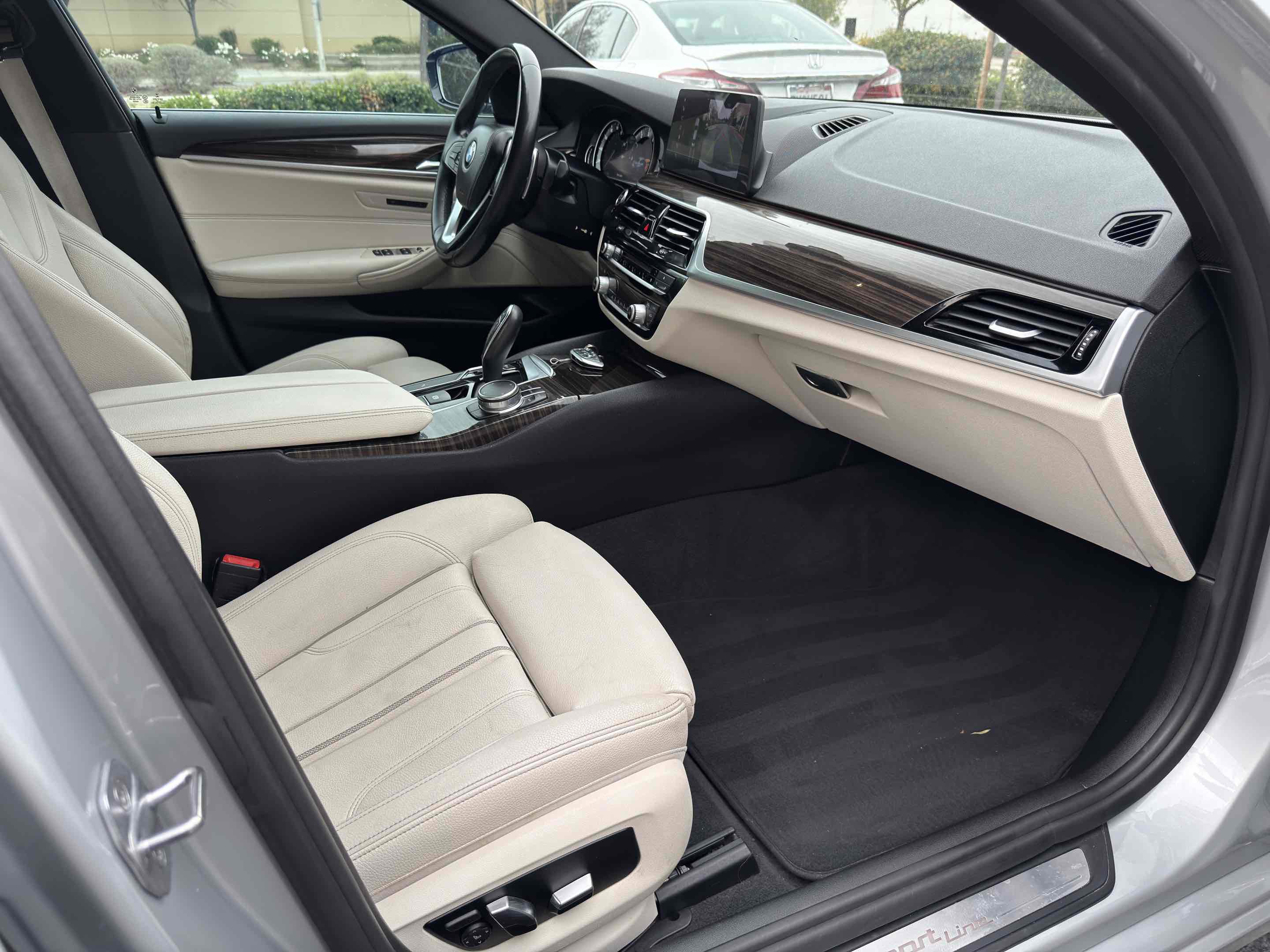 Used 2017 BMW 540i image 47