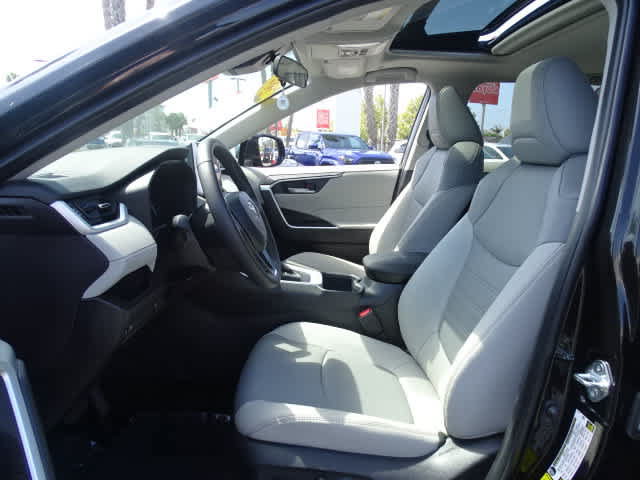 Certified 2025 Toyota RAV4 XLE Premium FWD image 18