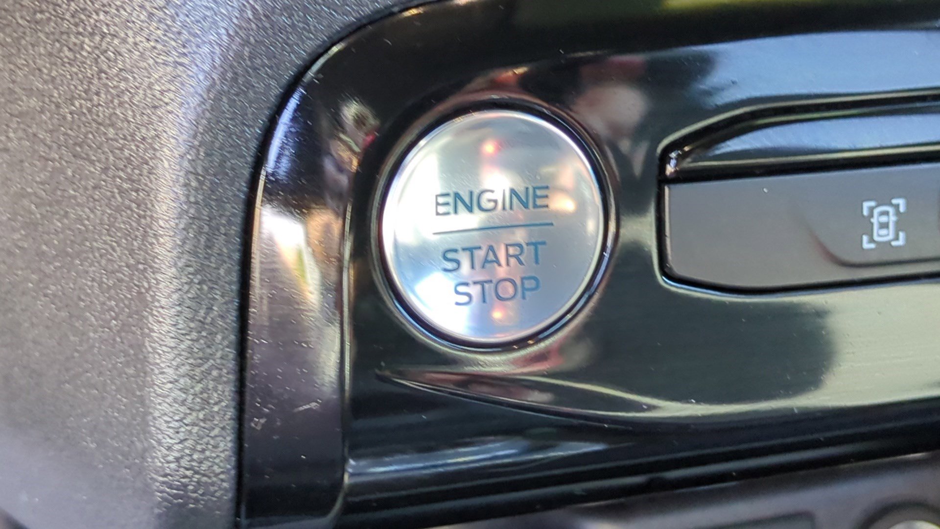 Used 2023 Ford Escape ST-Line w/ Tech Pack #1 FWD image 23