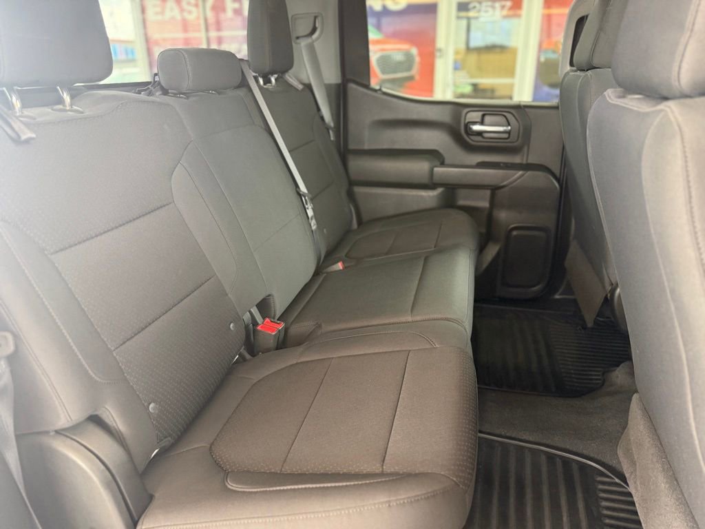 Used 2020 Chevrolet Silverado 1500 Custom w/ Custom Value Package image 19