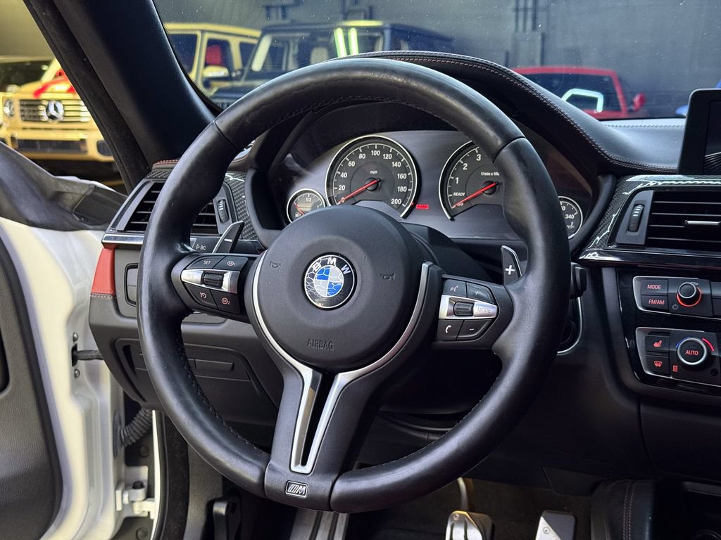 Used 2015 BMW M4 Convertible RWD image 20